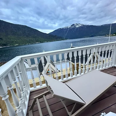 Hofslund Fjord Hotel Sogndal Exterior photo