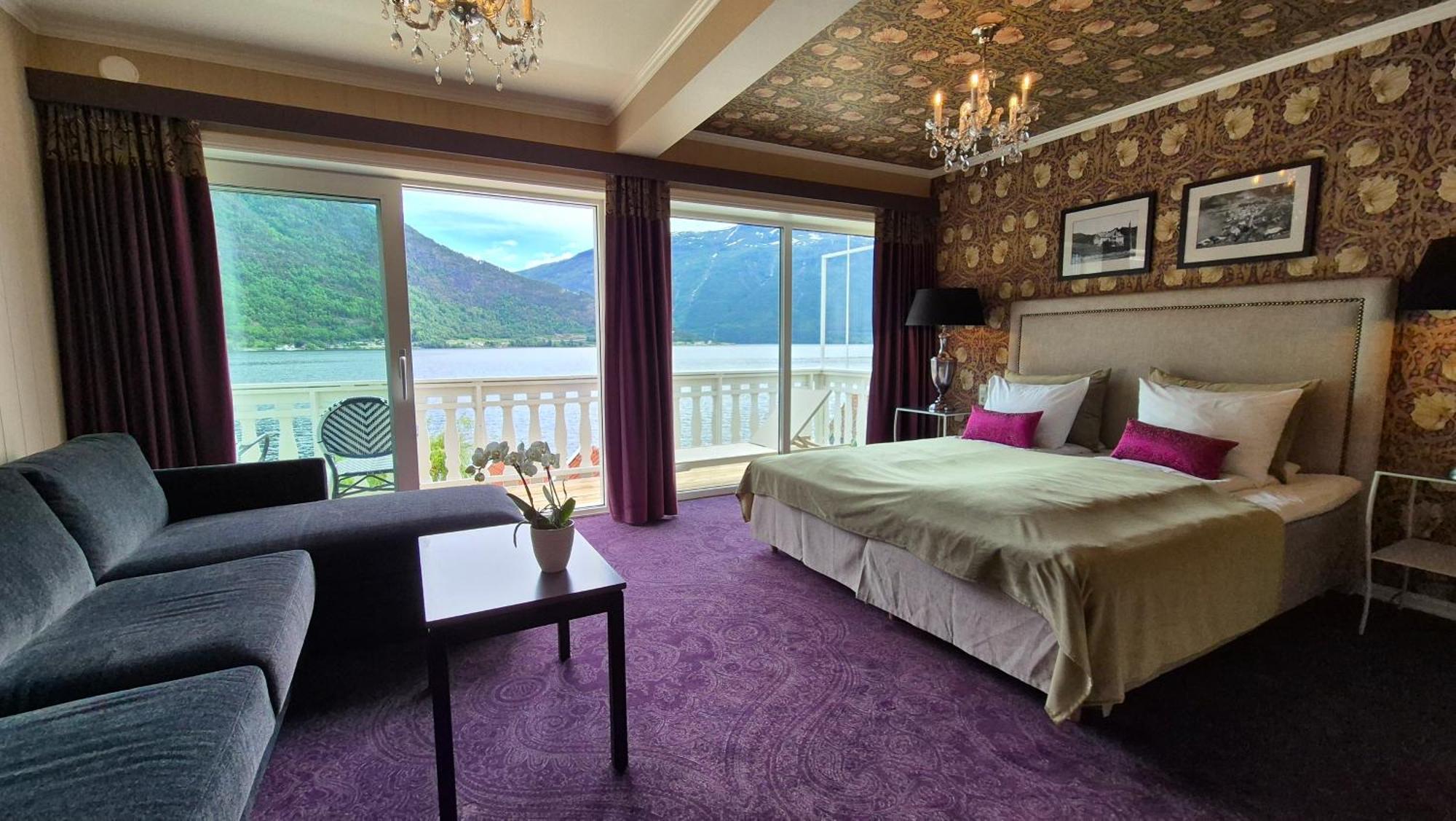 Hofslund Fjord Hotel 3*