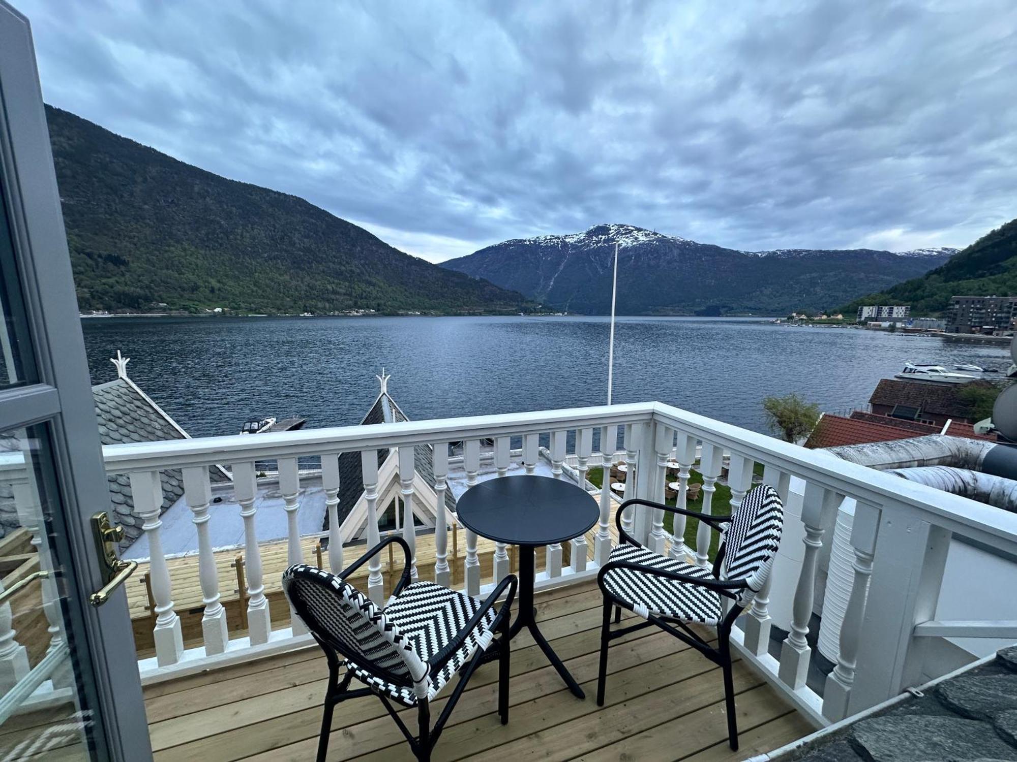 Отель Hofslund Fjord 3*